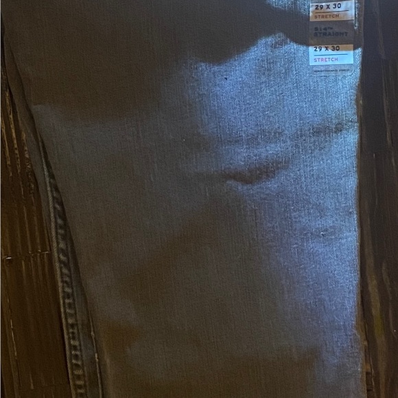 A pair of Nike Shox size 10.5 And 1 pair of Levi’s mens jeans cut 514 size 29/30 - Picture 10 of 15